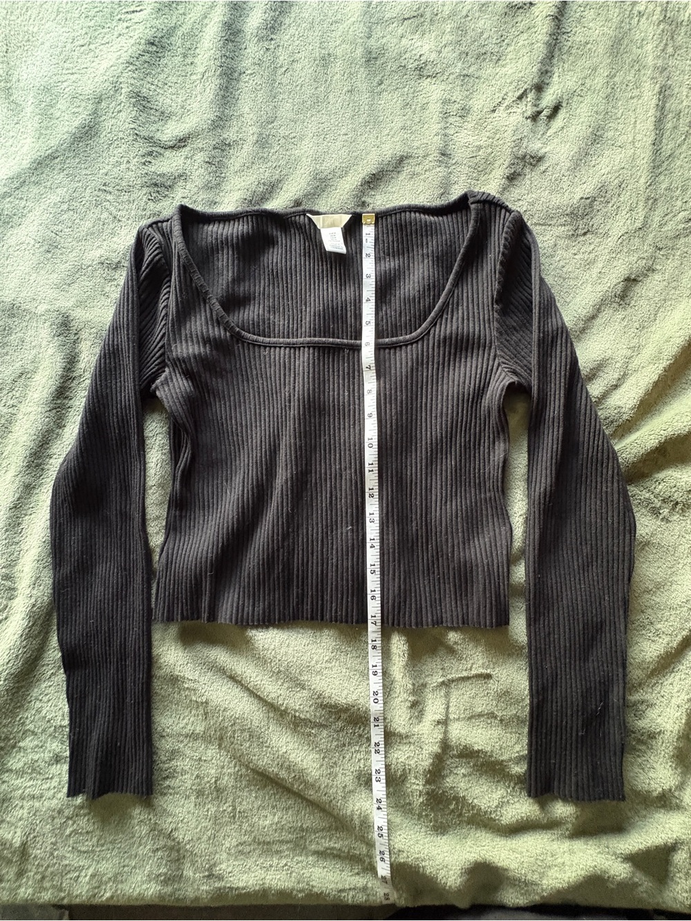 H&M Black Ribbed Long-Sleeve Scoop Crop Top
